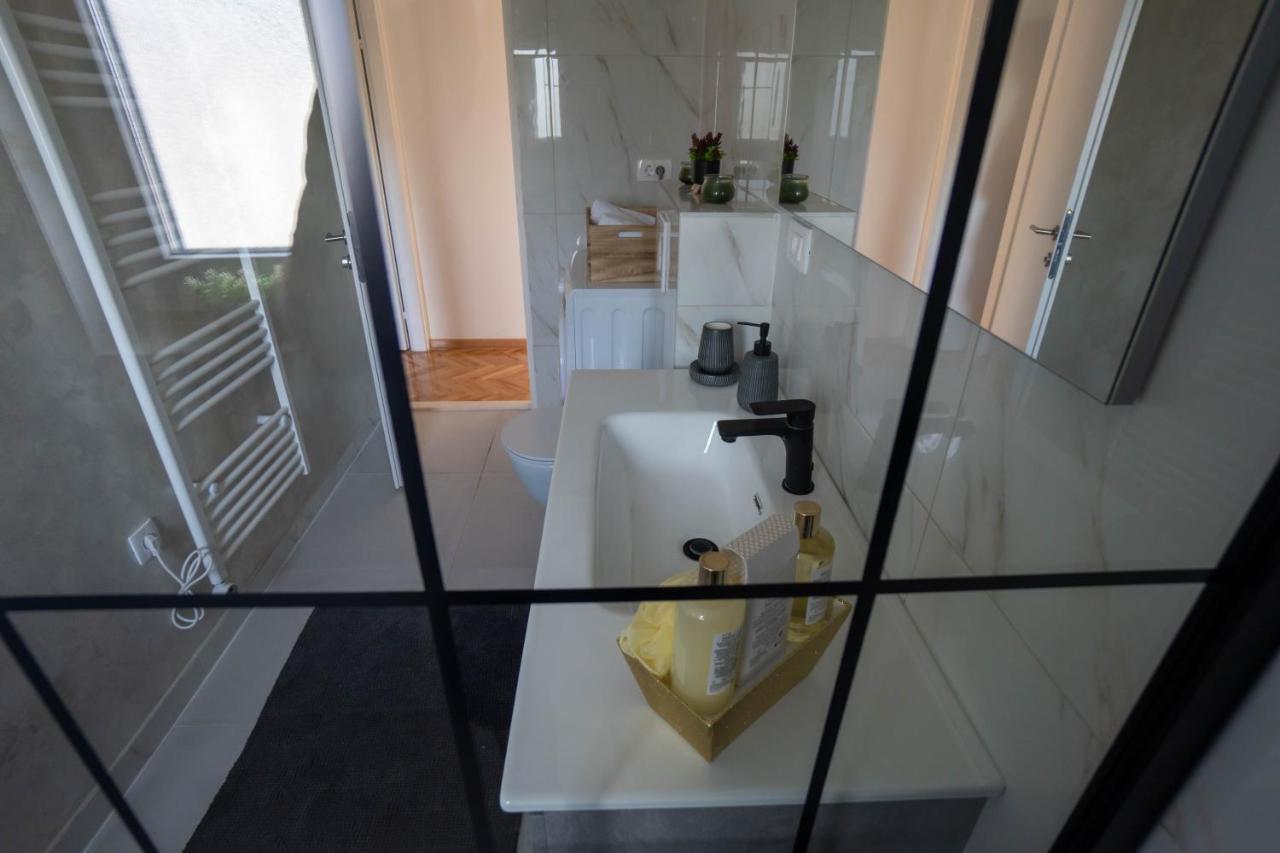 Apartment Riva ชาพลินา ภายนอก รูปภาพ